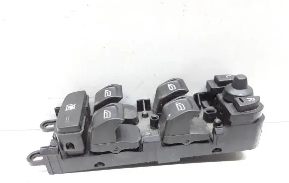 Volvo V70 Electric window control switch 30773269