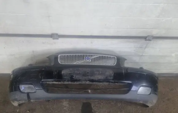 Volvo V70 Front bumper