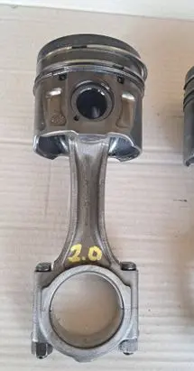Citroen DS4 Piston with connecting rod 9677840380