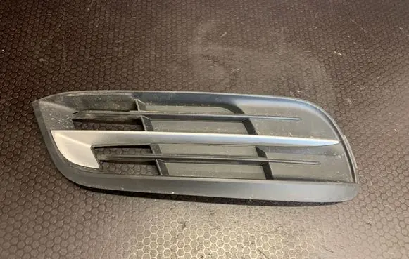 BMW 5 F10 F11 Front bumper lower grill 11460915
