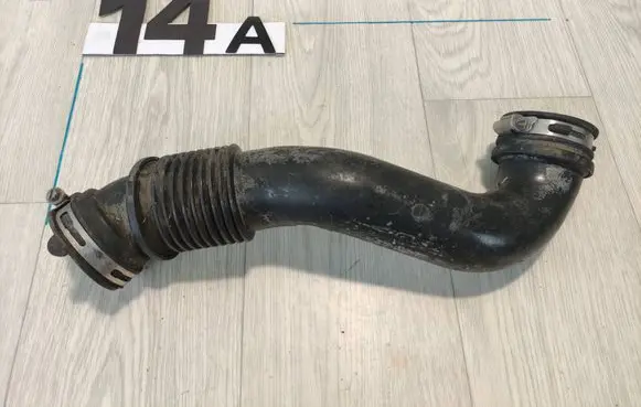Ford Fiesta Intercooler hose/pipe C1B19C623AC 1078377S01