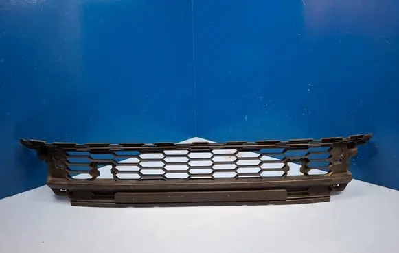 Front bumper lower grill