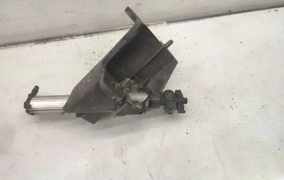 Citroen C4 Grand Picasso Headlight washer pump 9657223980