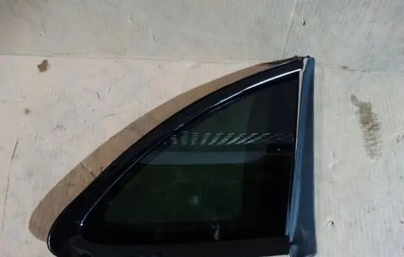 Porsche Panamera (971) Sliding door window/glass 