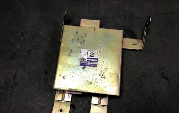 Suzuki Jimny Engine control unit/module 2371066C00 A93B71565 0X22