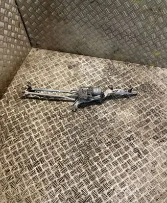Mercedes-Benz C W204 Front wiper linkage and motor 2048201140 A2048201140