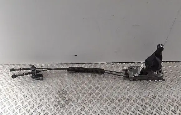 Volkswagen Beetle A5 Gear shifter/selector 1k0711049cd 1k0711061c