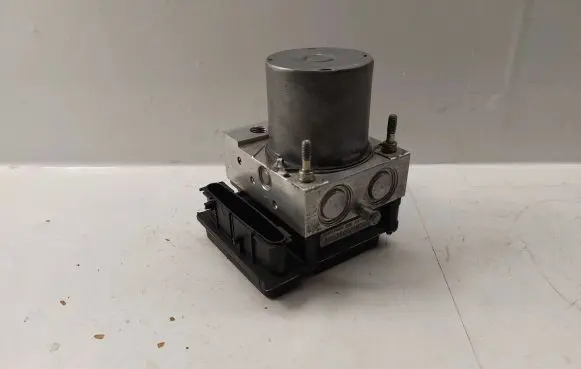 Toyota Corolla Verso AR10 ABS Pump 440500F030 0265950412