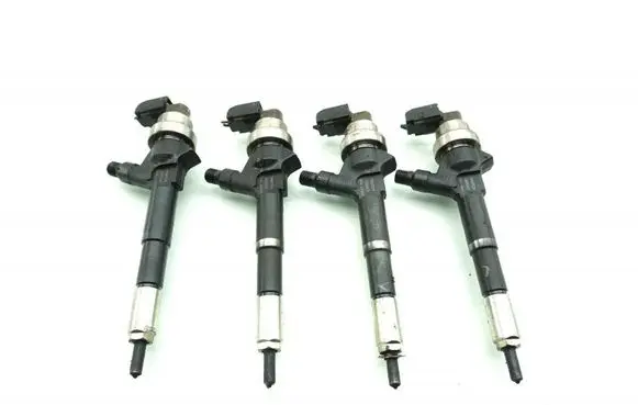 Chevrolet Tracker Fuel injector 55567729TRAAX