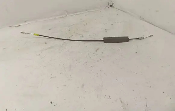 Honda CR-V Front door cable line 