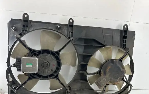 Mitsubishi Grandis Electric radiator cooling fan 4993003171