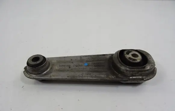 Nissan X-Trail T32 Engine mount vacuum valve 