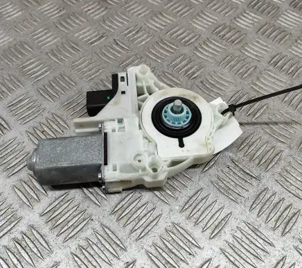 Tesla Model Y Rear door window regulator motor 152679700B G32689100
