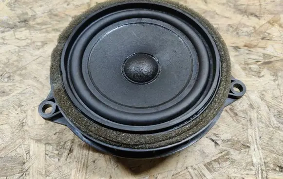 BMW 2 F46 Rear door speaker 9281898