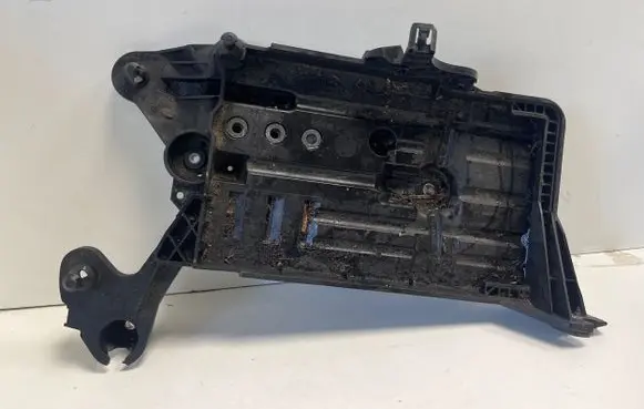 Skoda Superb B8 (3V) Battery tray 5Q0915321J 5Q0915331K