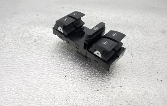 Volkswagen Jetta VI Electric window control switch 1K4959857B