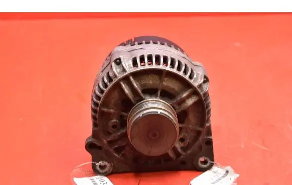 Audi A4 S4 B5 8D Generator/alternator 028903028