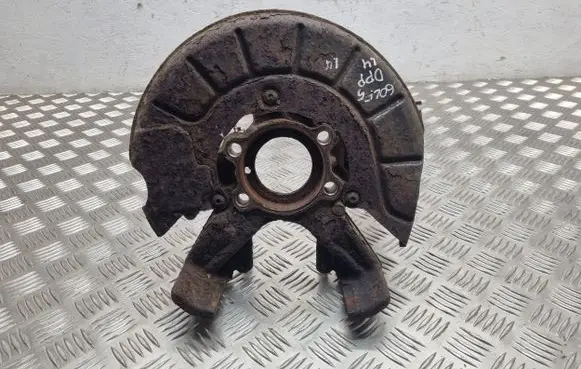 Volkswagen Golf V Front wheel hub spindle knuckle