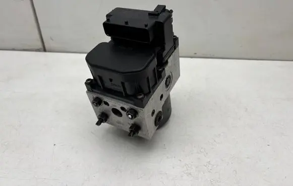 Volkswagen PASSAT B5 ABS Pump 8E0614111AB 0265216559