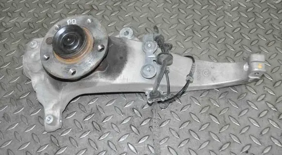 BMW 6 F12 F13 Front wheel hub