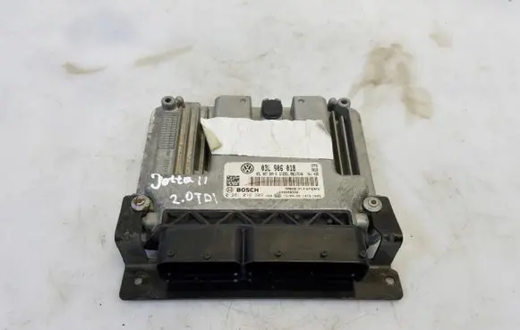Volkswagen Jetta VI Engine control unit/module ECU