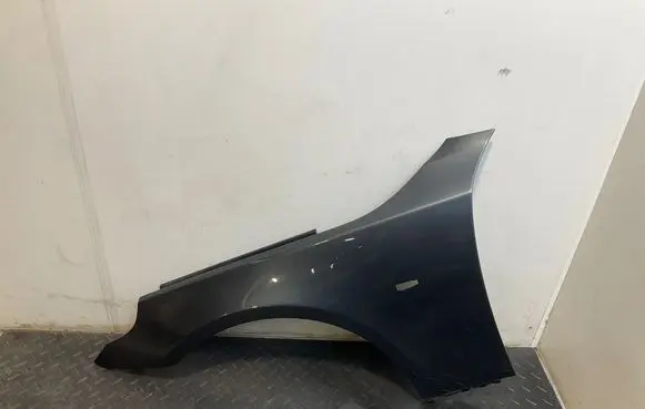 BMW 5 E60 E61 Fender 