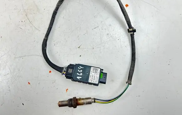Audi A4 S4 B9 8W Lambda probe sensor 8W0907805B