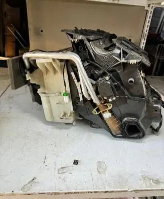Volvo V70 Interior heater climate box assembly P08693260
