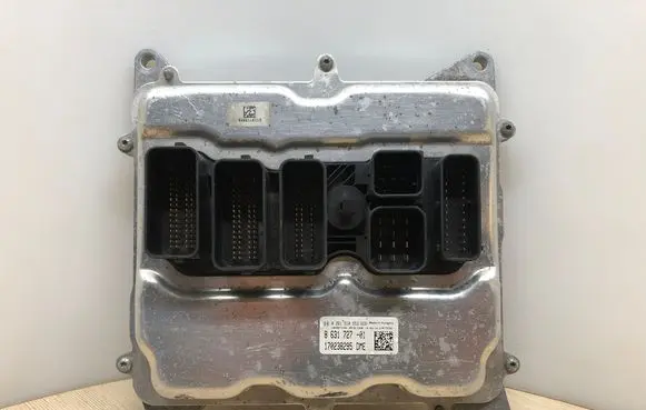 BMW Z4 E89 Engine control unit/module 0261S10553 170238295 8631727