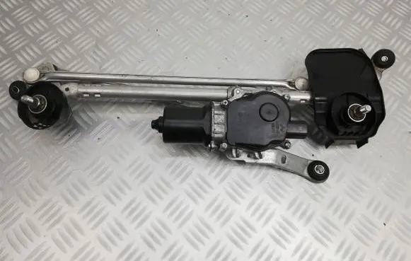 Infiniti Q50 Front wiper linkage and motor 