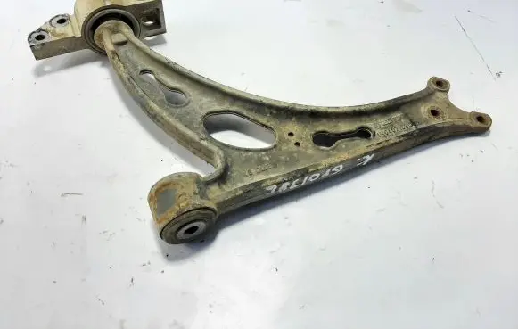 Volkswagen Touran I Front lower control arm/wishbone 1K0407153G