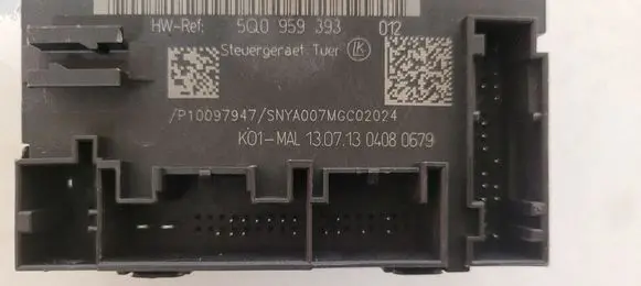 Audi A3 S3 8V Door control unit/module 5Q0959393A