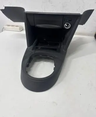 Volkswagen Caddy Gear shifter surround trim plastic 2K1863475