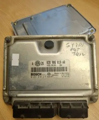 Volkswagen Golf IV Engine control unit/module 038906019AR 28SA4601 0281010215