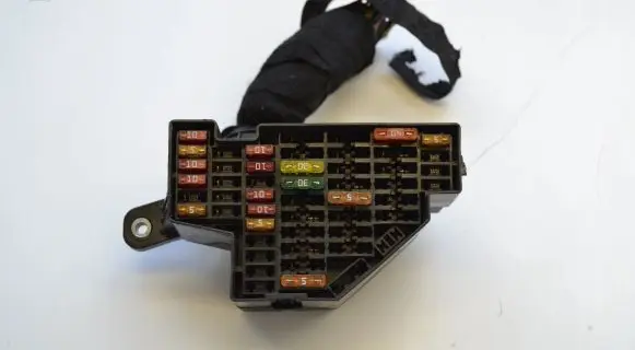 Audi A3 S3 8P Fuse box set 17110404154