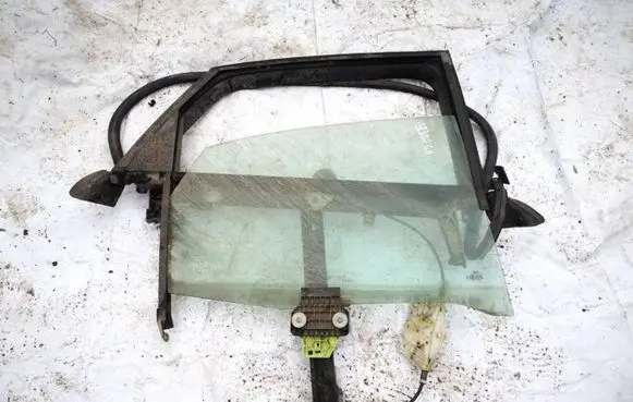 Audi A4 S4 B6 8E 8H Rear door window/glass frame 