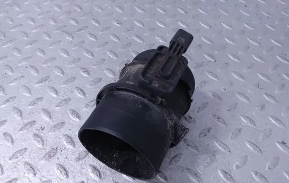 Skoda Karoq Mass air flow meter 05L906461B