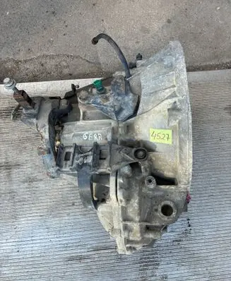 Renault Master III Manual 6 speed gearbox 321018500R