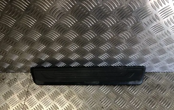 KIA Sportage Front sill trim cover 858733U010