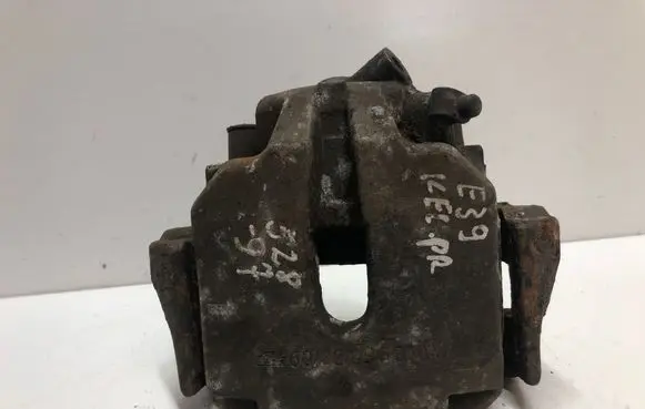 BMW 5 E39 Front brake caliper