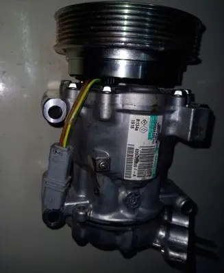 Nissan Note (E11) Air conditioning (A/C) compressor (pump) 8200953359A