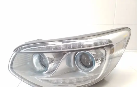 KIA Soul Headlight/headlamp 92101E4