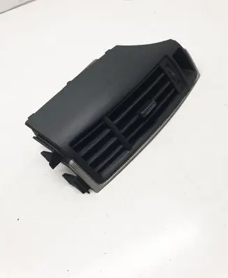 Toyota Verso Dash center air vent grill