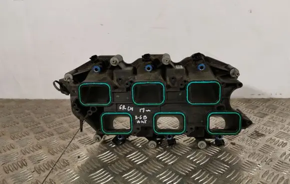 Jeep Grand Cherokee Other engine bay part 05281802A
