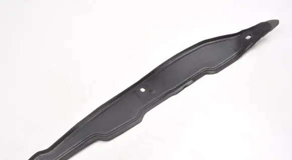 Maserati Quattroporte Fender end trim 670001705