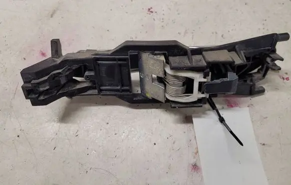Mercedes-Benz E W211 Front door exterior handle