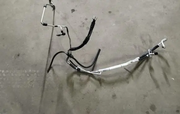 Porsche Cayenne (92A) Air conditioning (A/C) pipe/hose 7P5820741BK