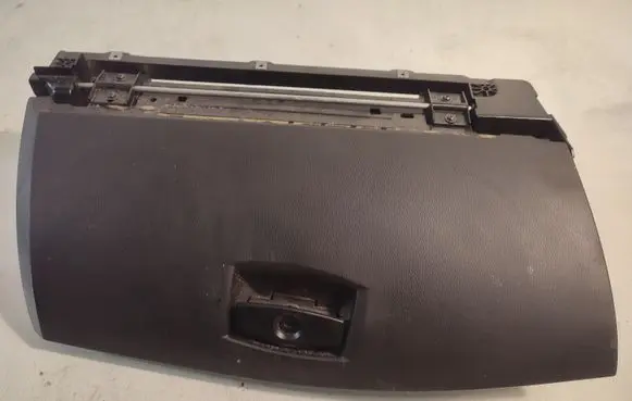 BMW 5 E60 E61 Glove box 7034080