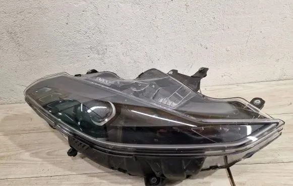 Ferrari 812 Superfast Headlight/headlamp 336570