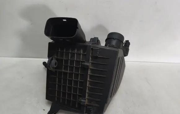 Air filter box